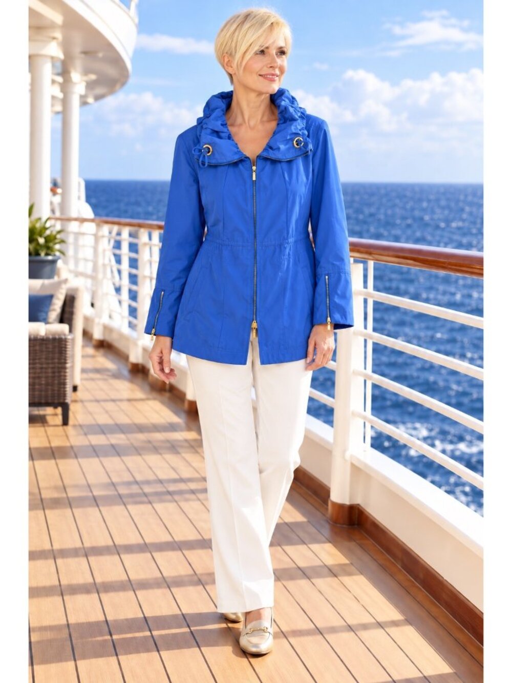 Rare St John Blue Ruched Collar Jacket Size L Spring 2010 EUC Windbreaker Vacay